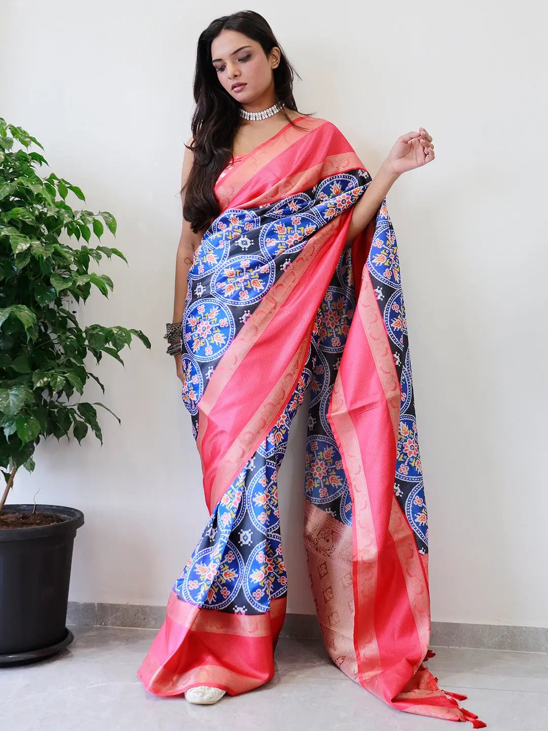 Attractive Soft Silk Gadwal Border Pochampally Print Saree