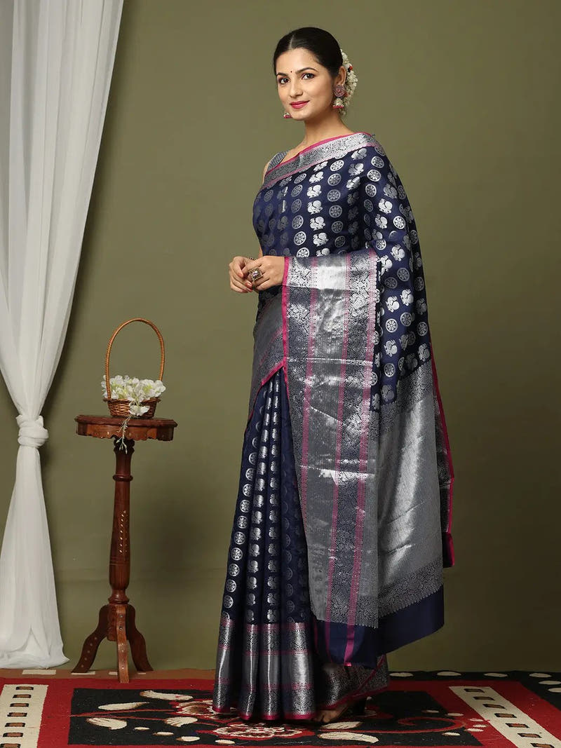 Kanjivaaram Soft Silk Saree With Zari More Silkka work