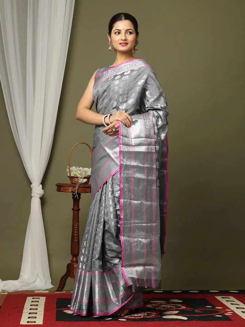 Kanjivaaram Soft Silk Saree With Zari More Silkka work collapse