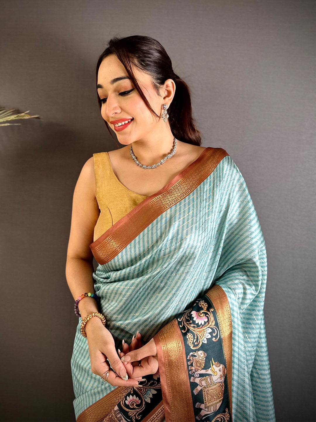 Heritage Gadwal Weave Self Zari Saree