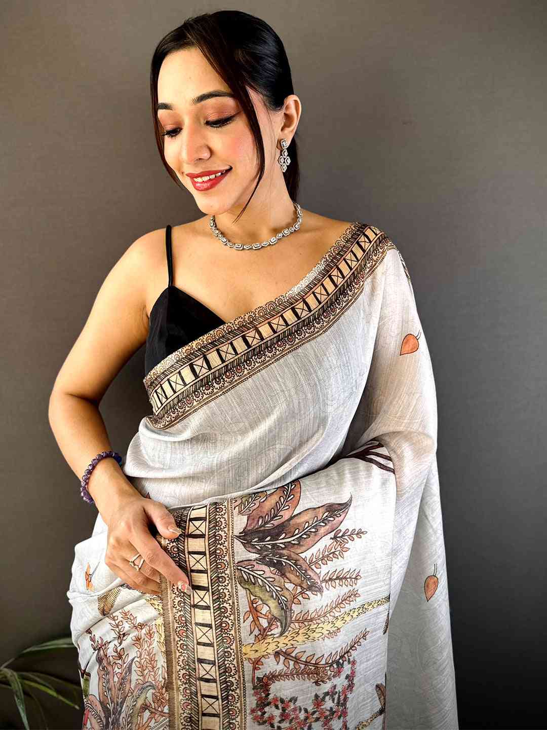 Grey Tissue Floral Leaf Print Saree