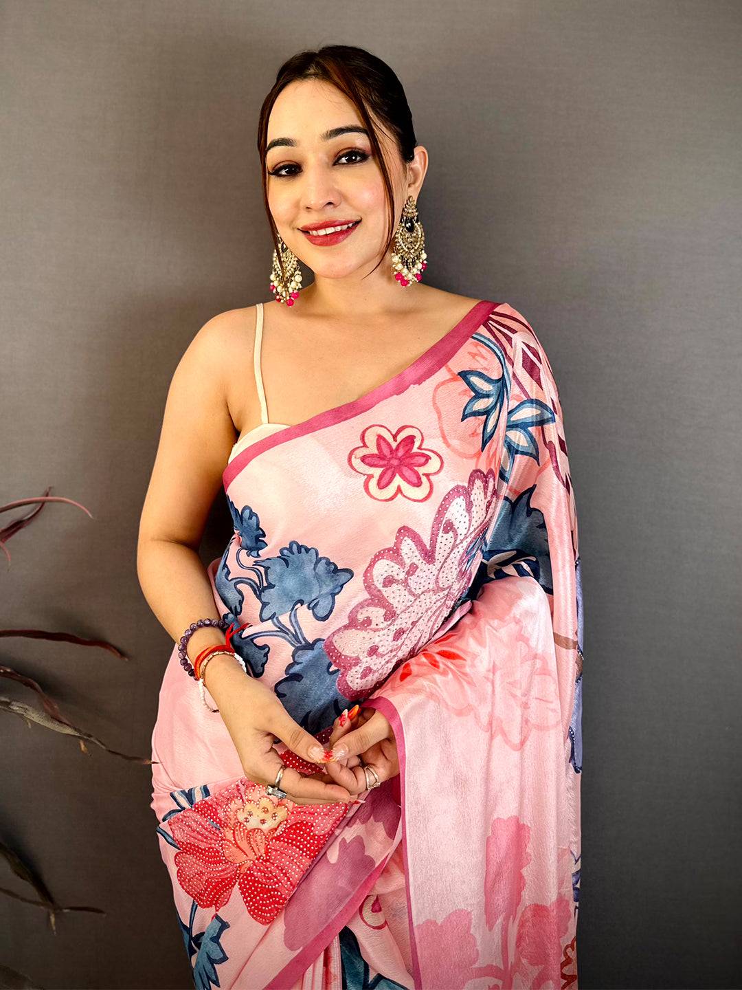 Stylish Chinnon Chiffon Floral Print Saree