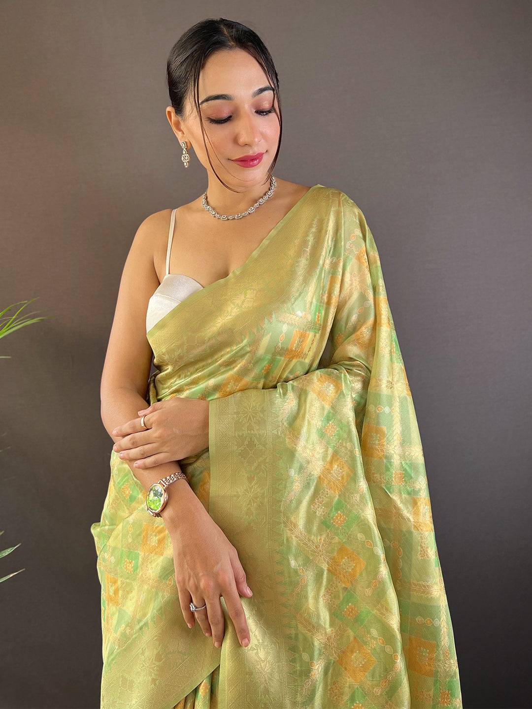 Tulipa Green Colour Block Print Saree