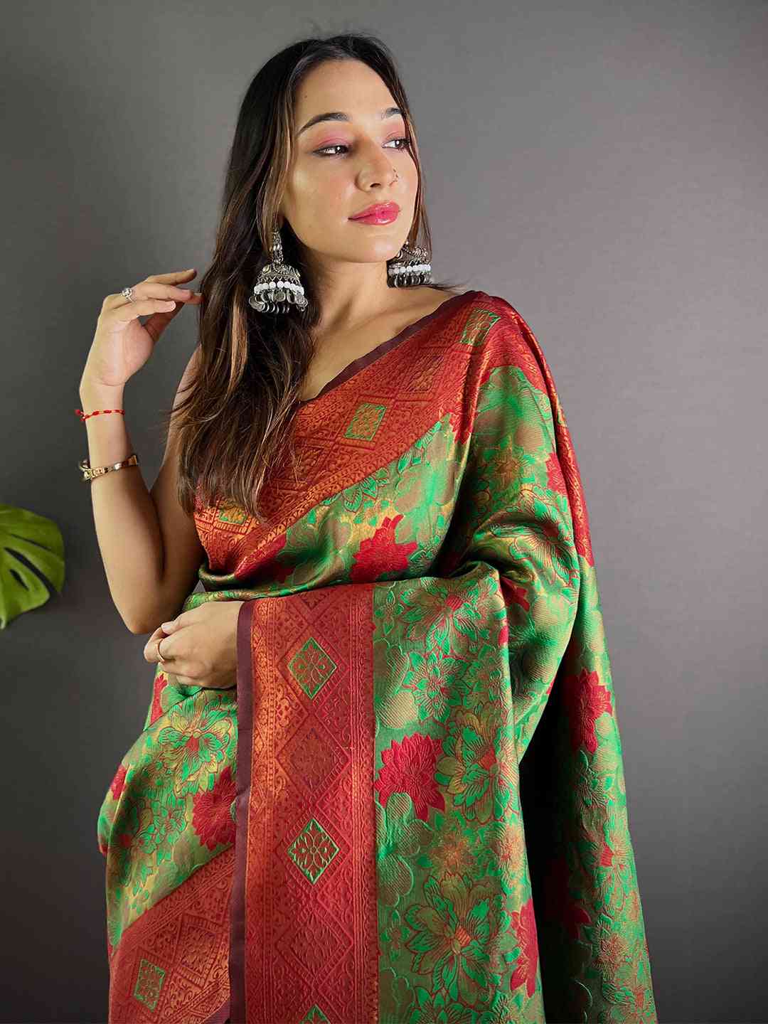 Forest Green Soft Silk Butta Weaving Saree