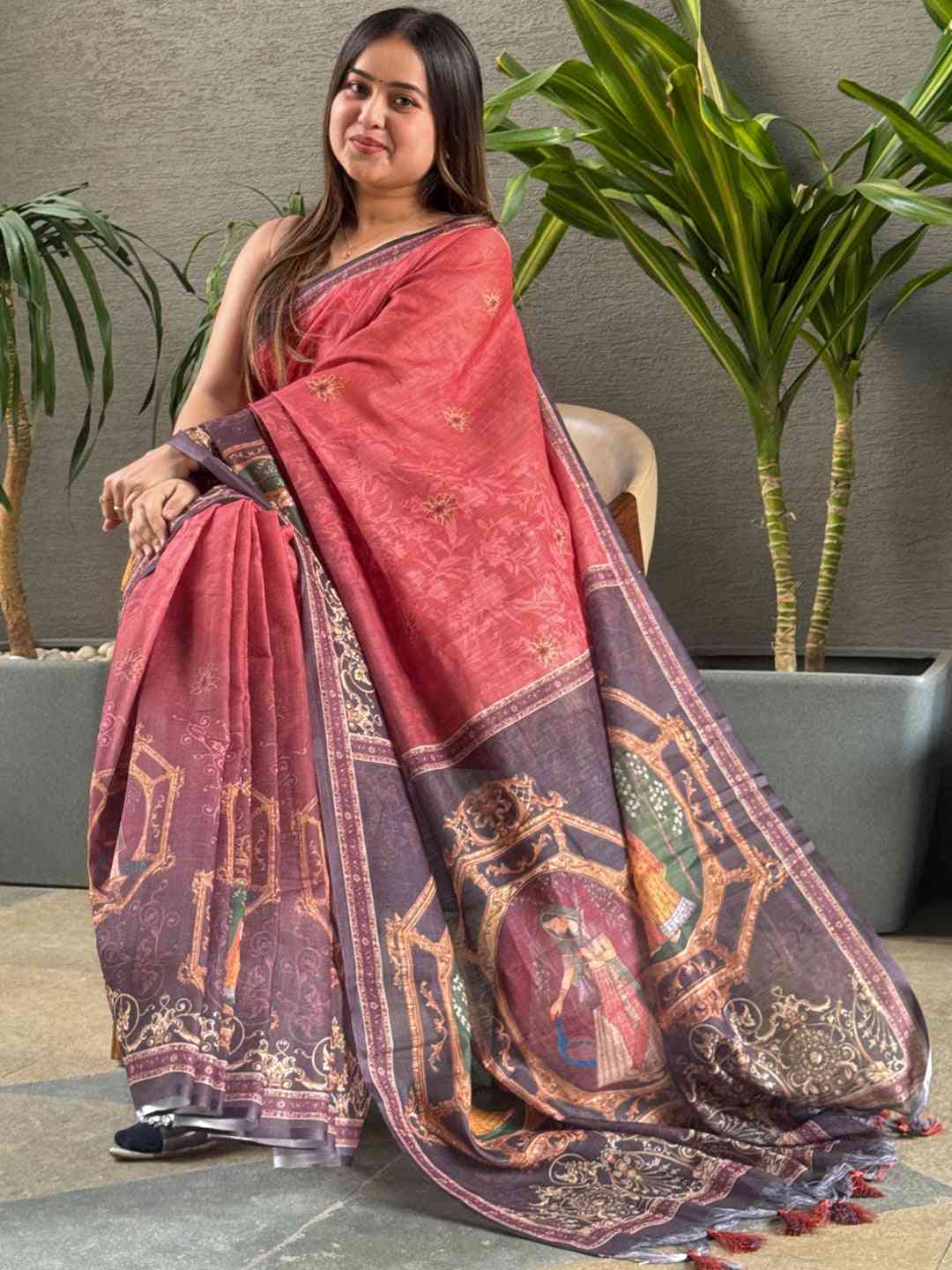 Red colour Linen Saree With Digital Print And Majestic Border