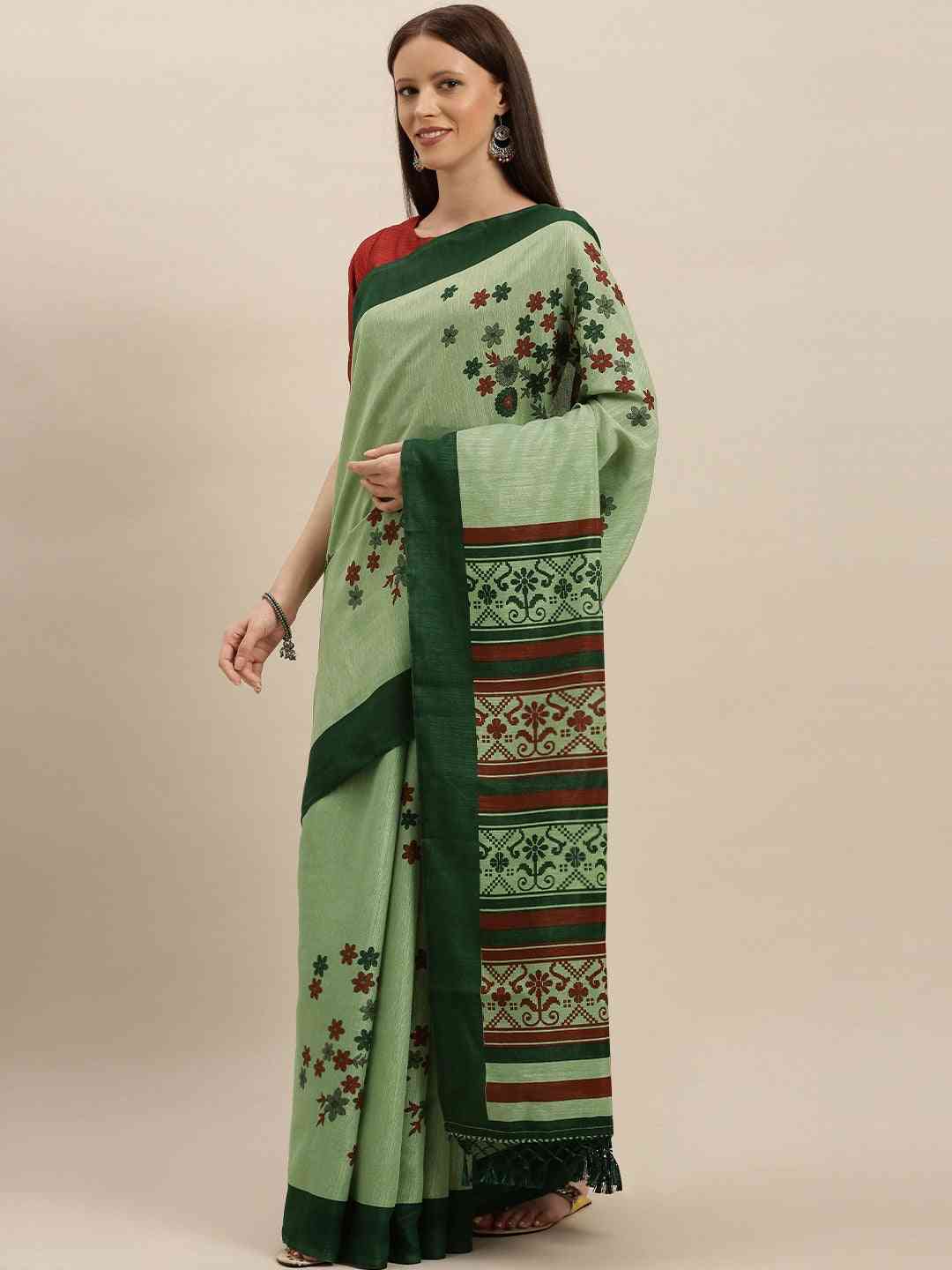 Stylish Silk Saree With Solid Floral Print