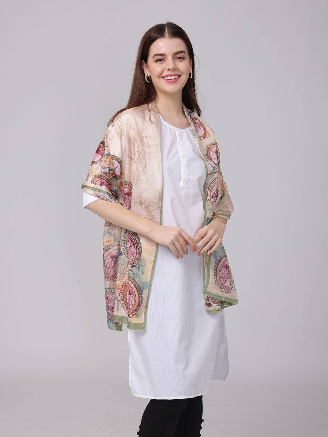 Retro Grace Frame Scarf