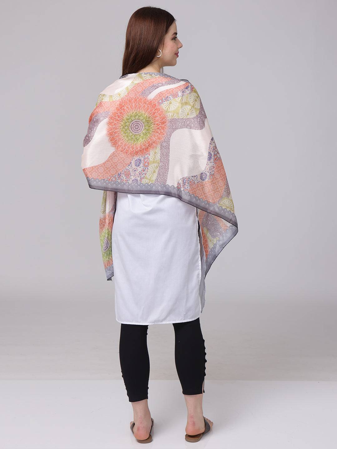Vibrant Paisley Print Scarf