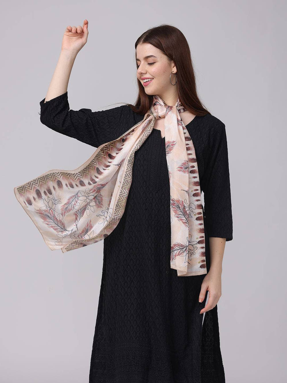 Feather Pattern Geometric Borde Scarf