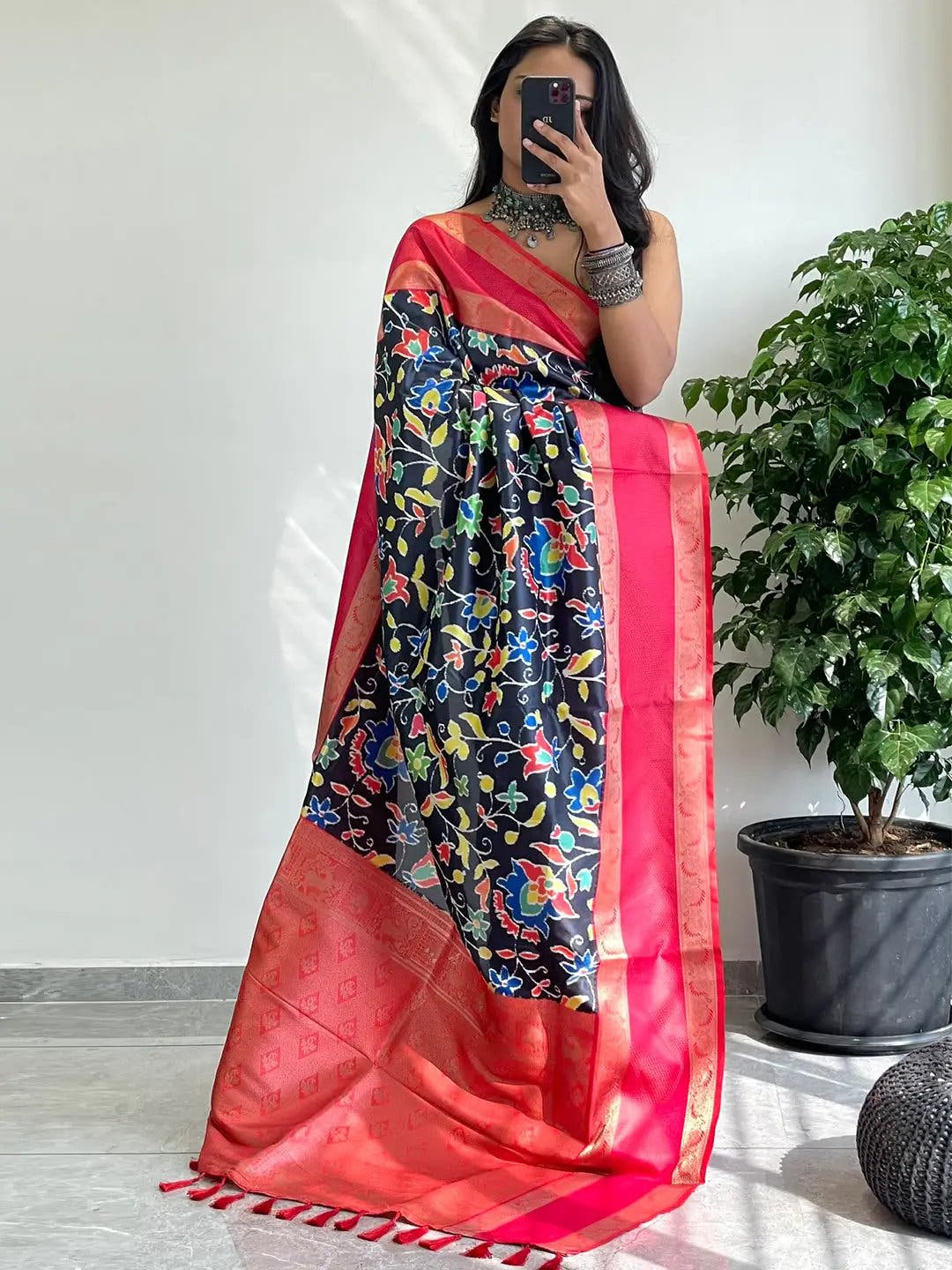 Attractive Soft Silk Gadwal Border Pochampally Print Saree