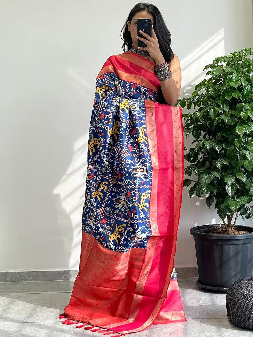 Attractive Soft Silk Gadwal Border Pochampally Print Saree