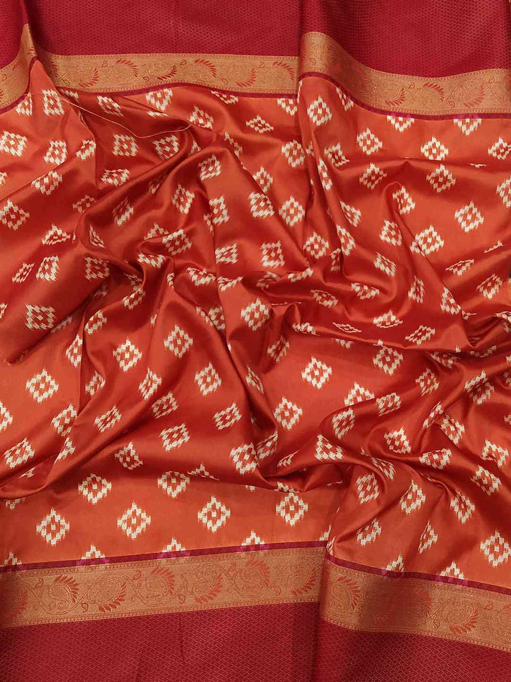 Attractive Soft Silk Gadwal Border Pochampally Print Saree