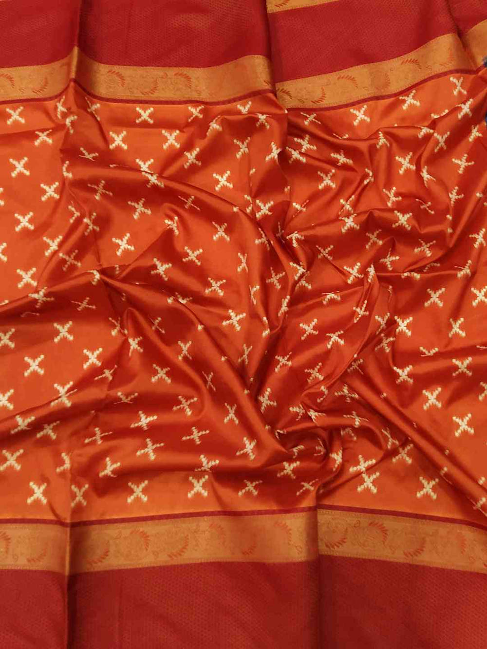 Exclusive Gadwal Border Ikkat Print Saree