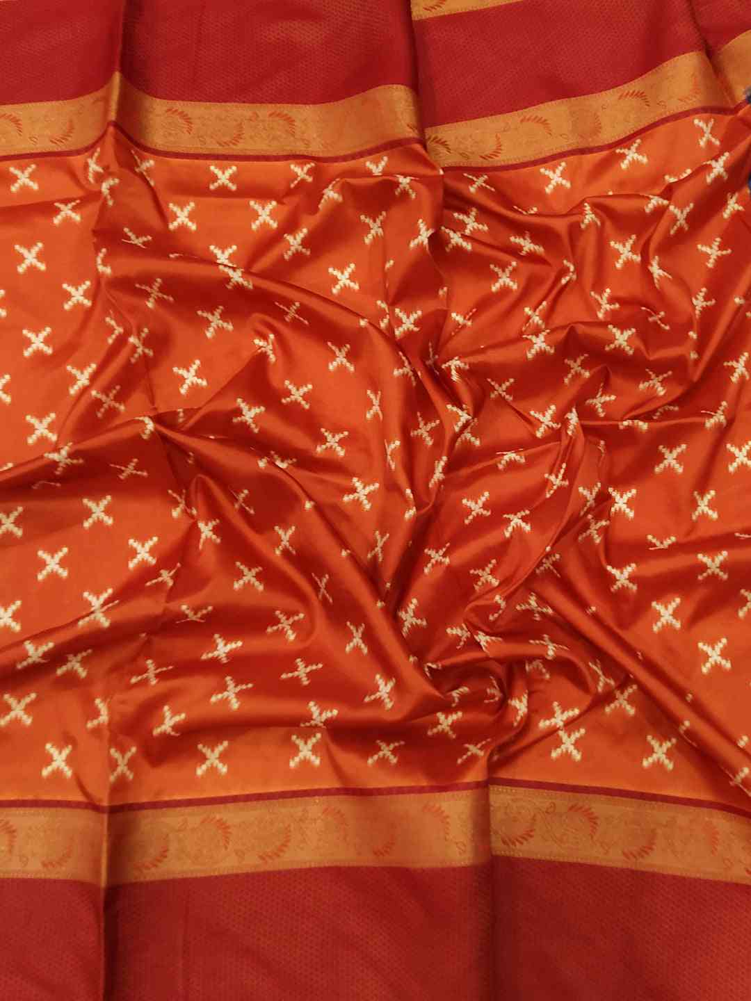 Exclusive Gadwal Border Ikkat Print Saree
