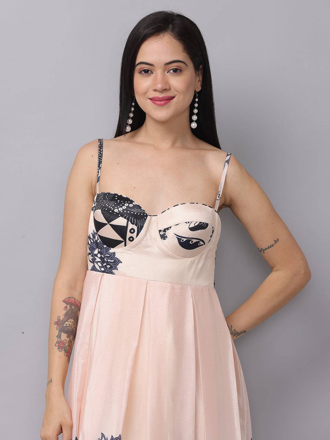 Ivory Cream Sweetheart Neck Dress