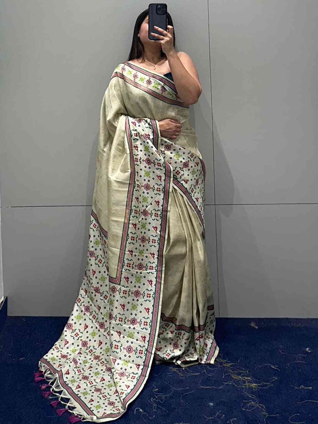 Kanjivaram  Weaving Pista Colour Patola Print Saree