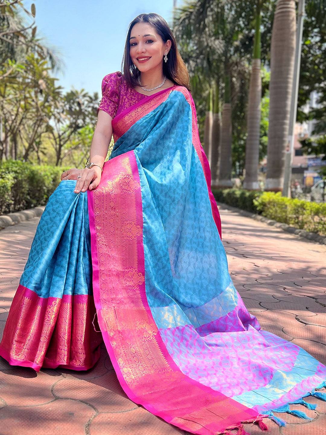 Stylish Kanjivaram Silk Saree With Broced Zari Blouse
