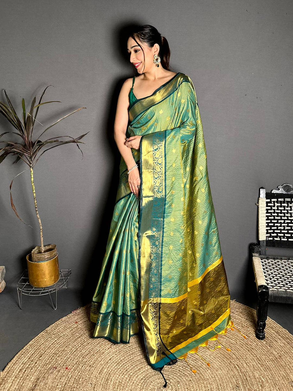 Classic Self Gold Zari Chex Chitpallu Saree
