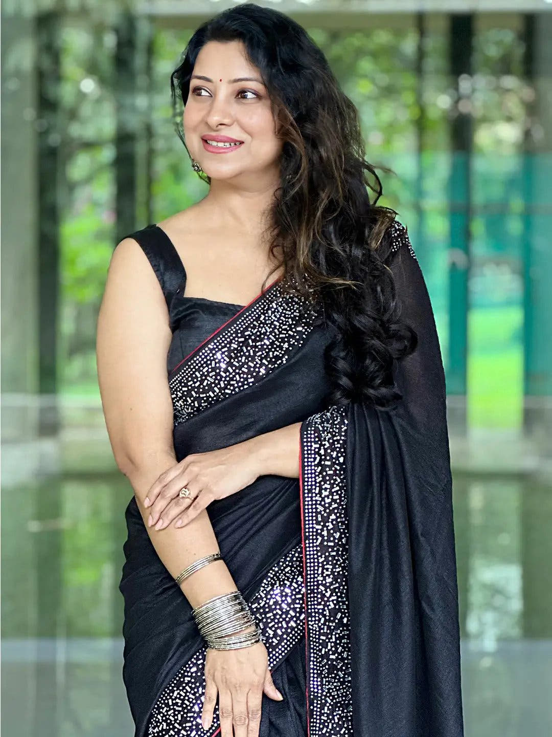 Black Colour Stylish Poly Silk Solid Saree