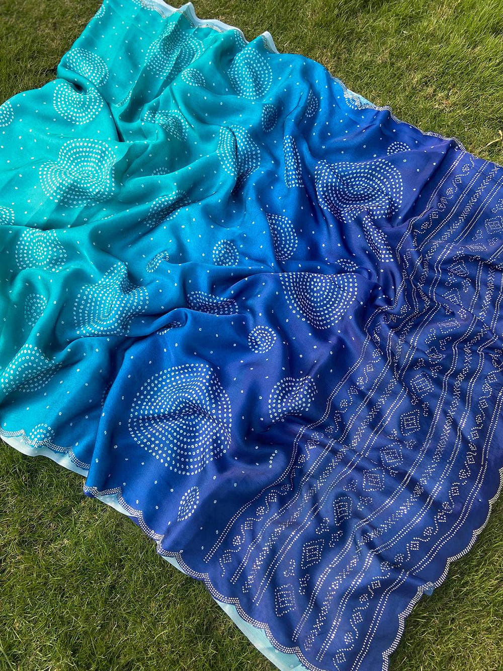 Turquoise Ombre Bandhej Georgette Silk Saree