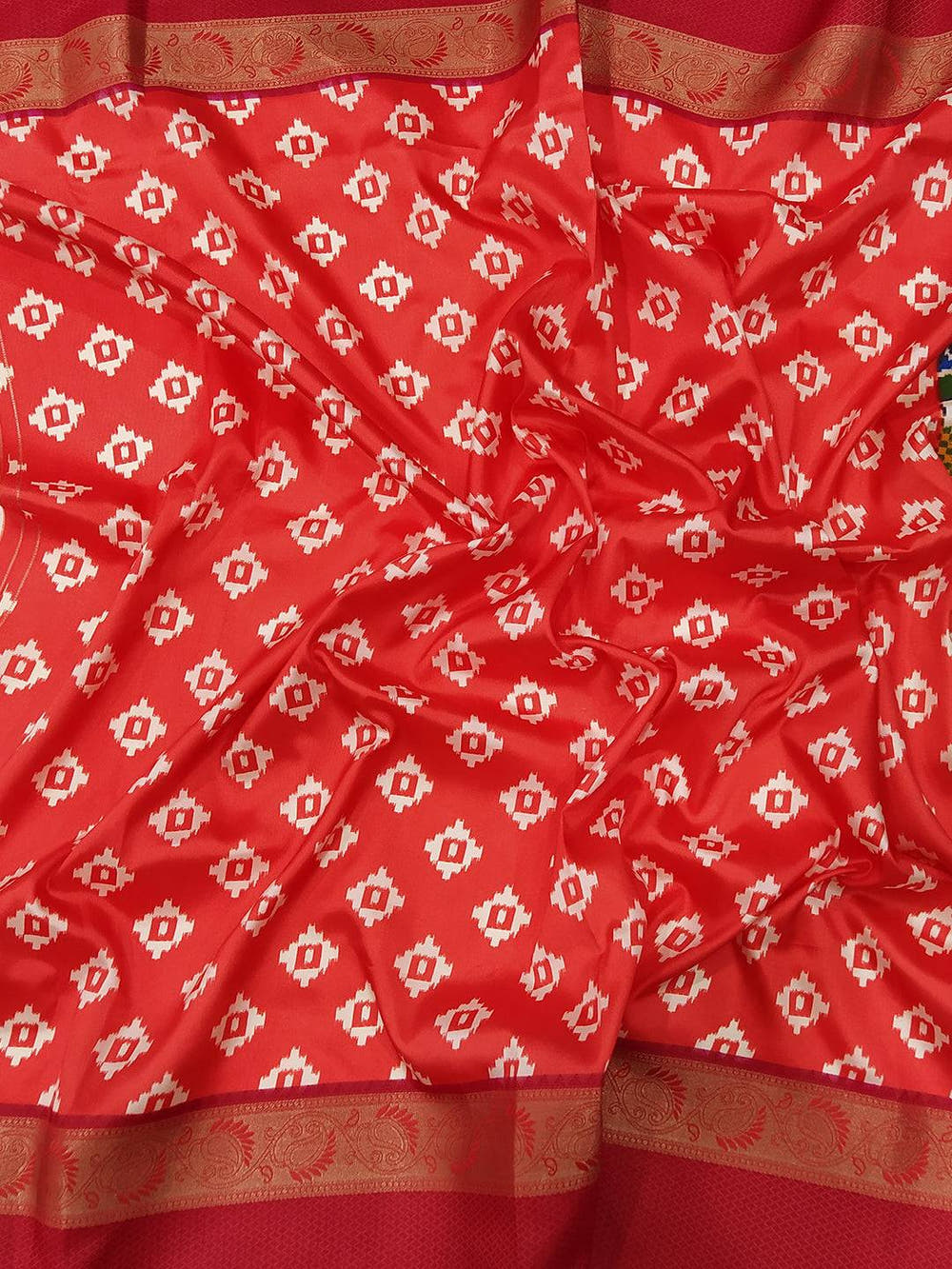 Attractive Soft Silk Gadwal Border Pochampally Print Saree