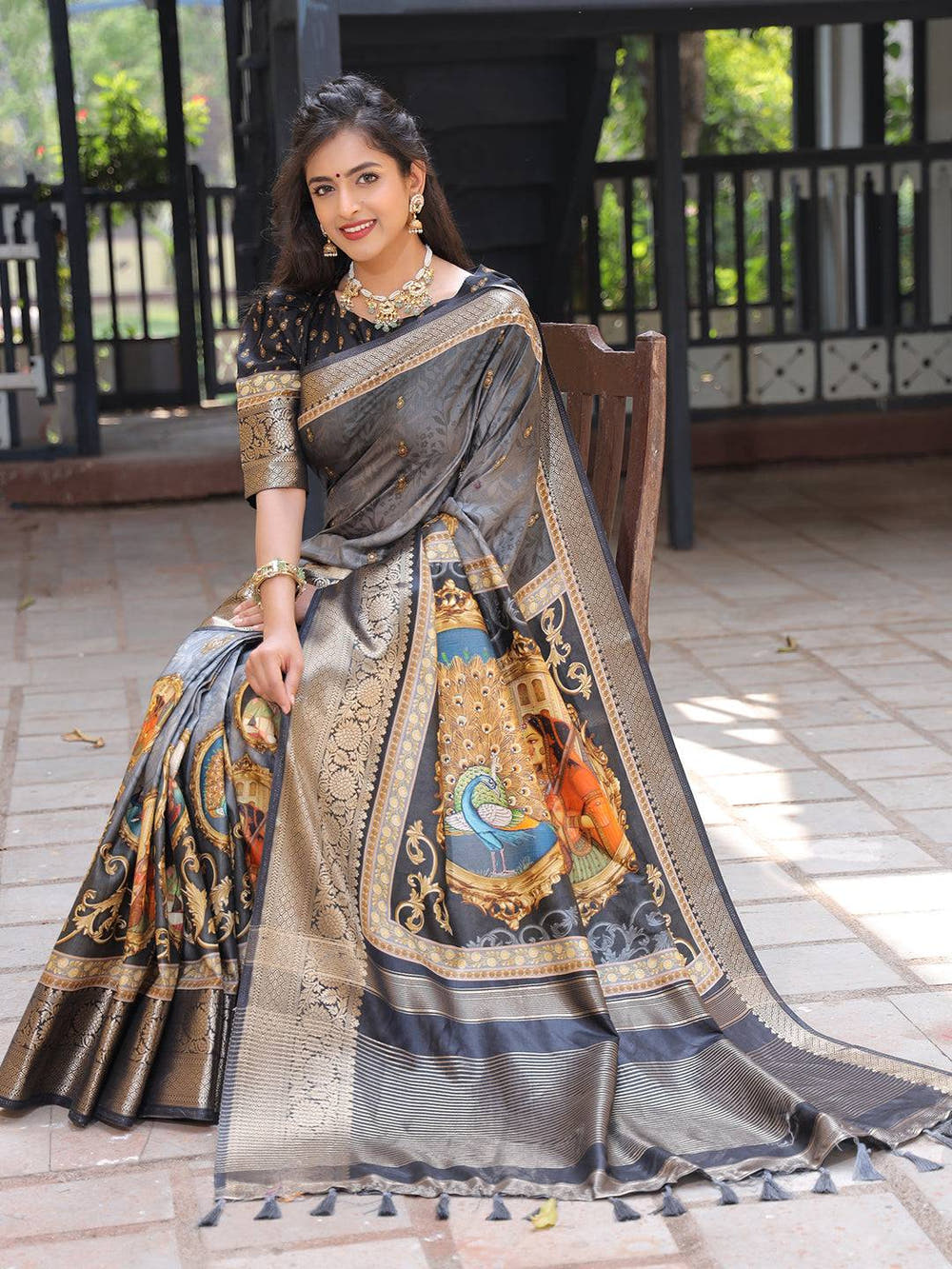 Pure Viscose Dola Silk Saree With Zari Weaving Pallu In Grey Colour - Luxe