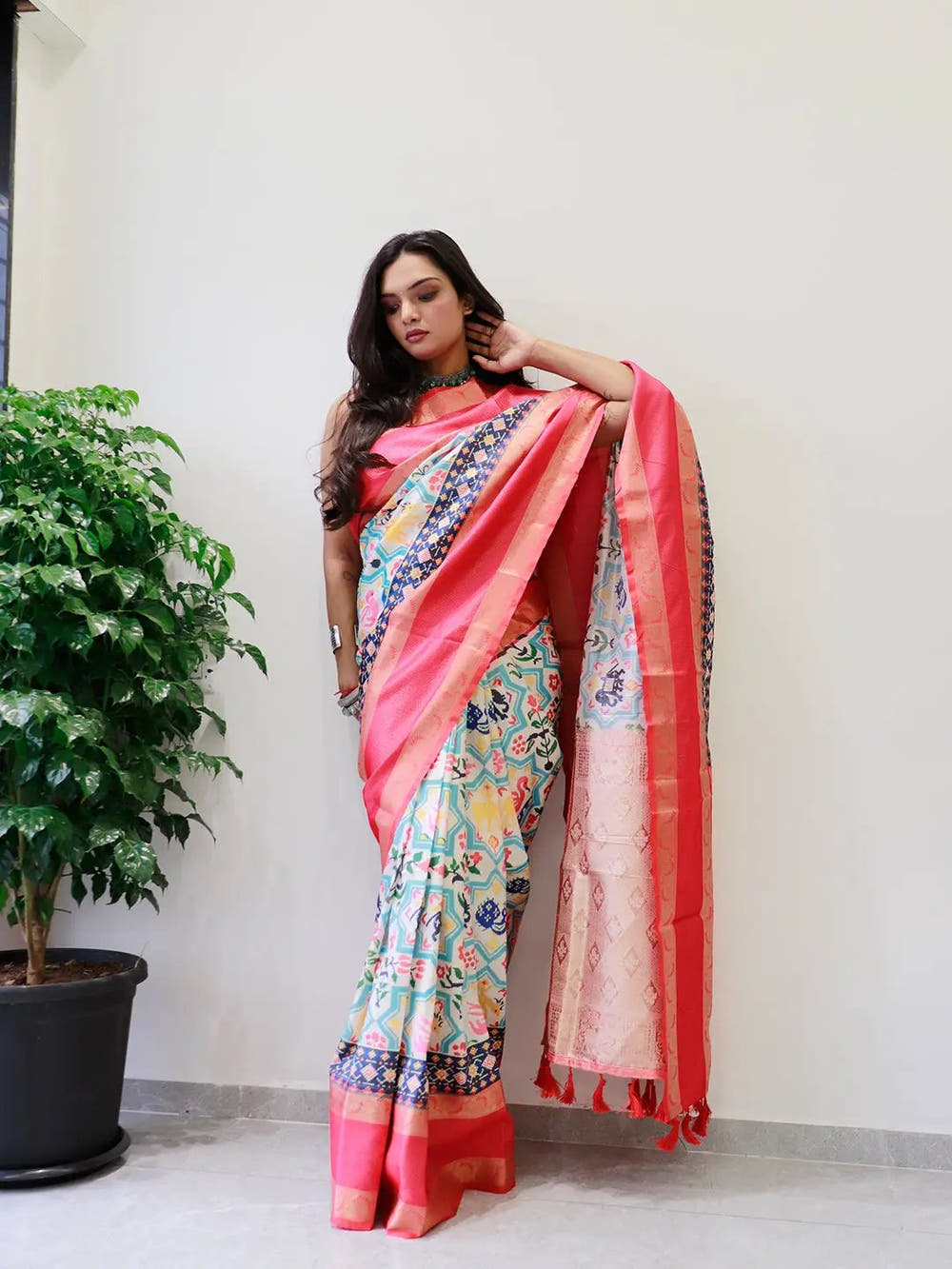 Attractive Soft Silk Gadwal Border Pochampally Print Saree