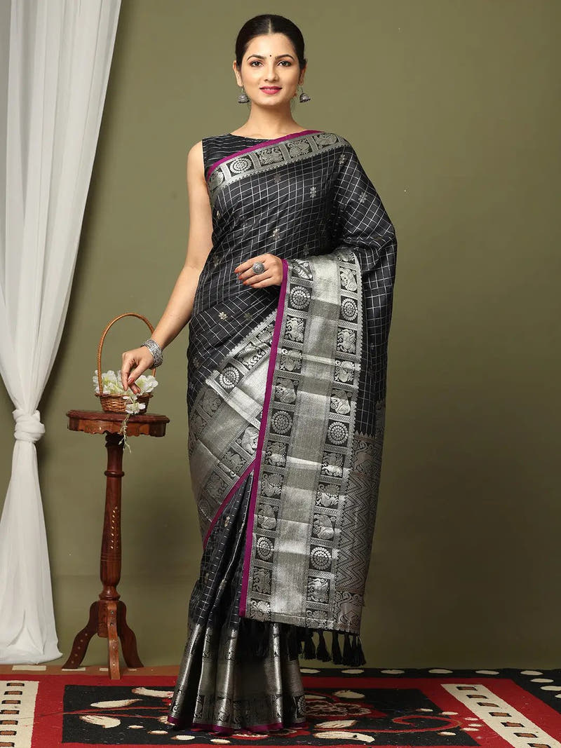 Kanjivaaram Soft Silk With Zari More Silkka work