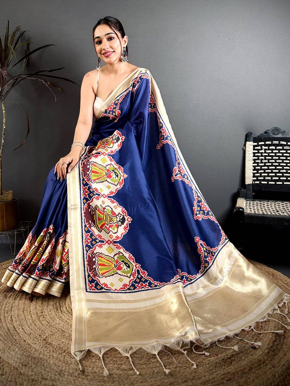 Royal Blue Patola Border Kanchi Saree