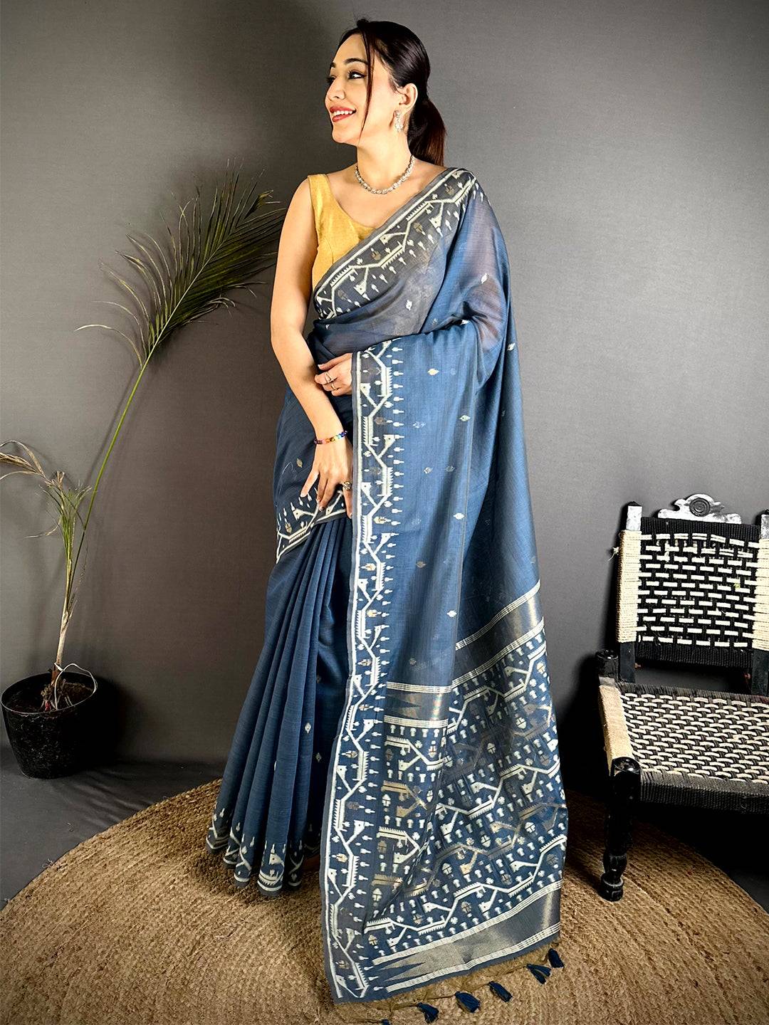 Heritage Lakhani Geometric Linen Saree
