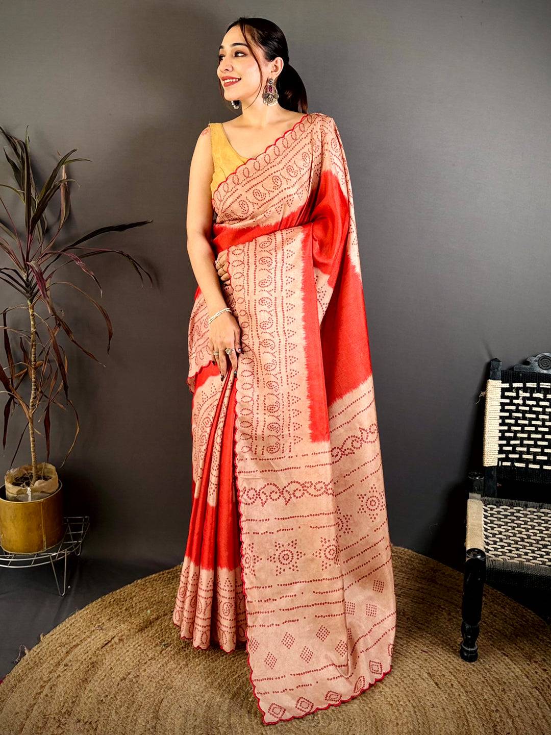 Stylish Bandhani Printed Tussar Saree