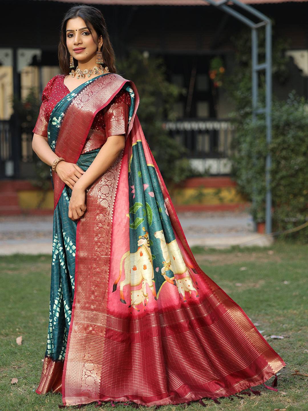 Teal Colour Pure Viscose Dola Silk Saree With Mughal Motifs - Luxe
