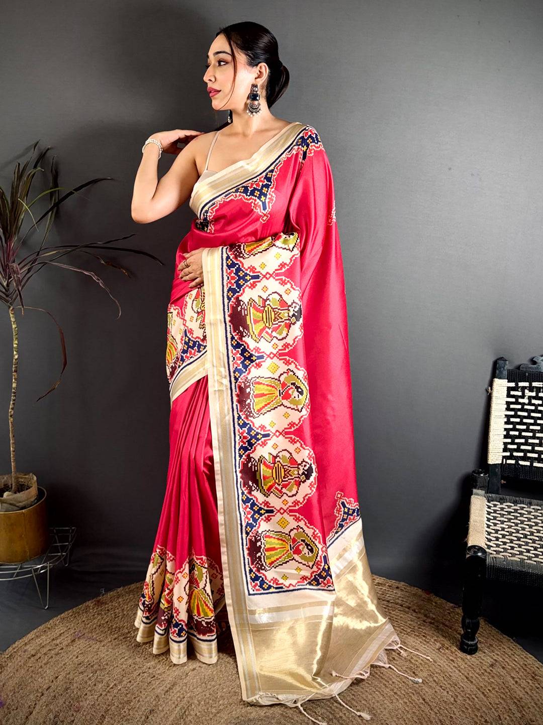 Bright Pink Patola Border Kanchi Saree