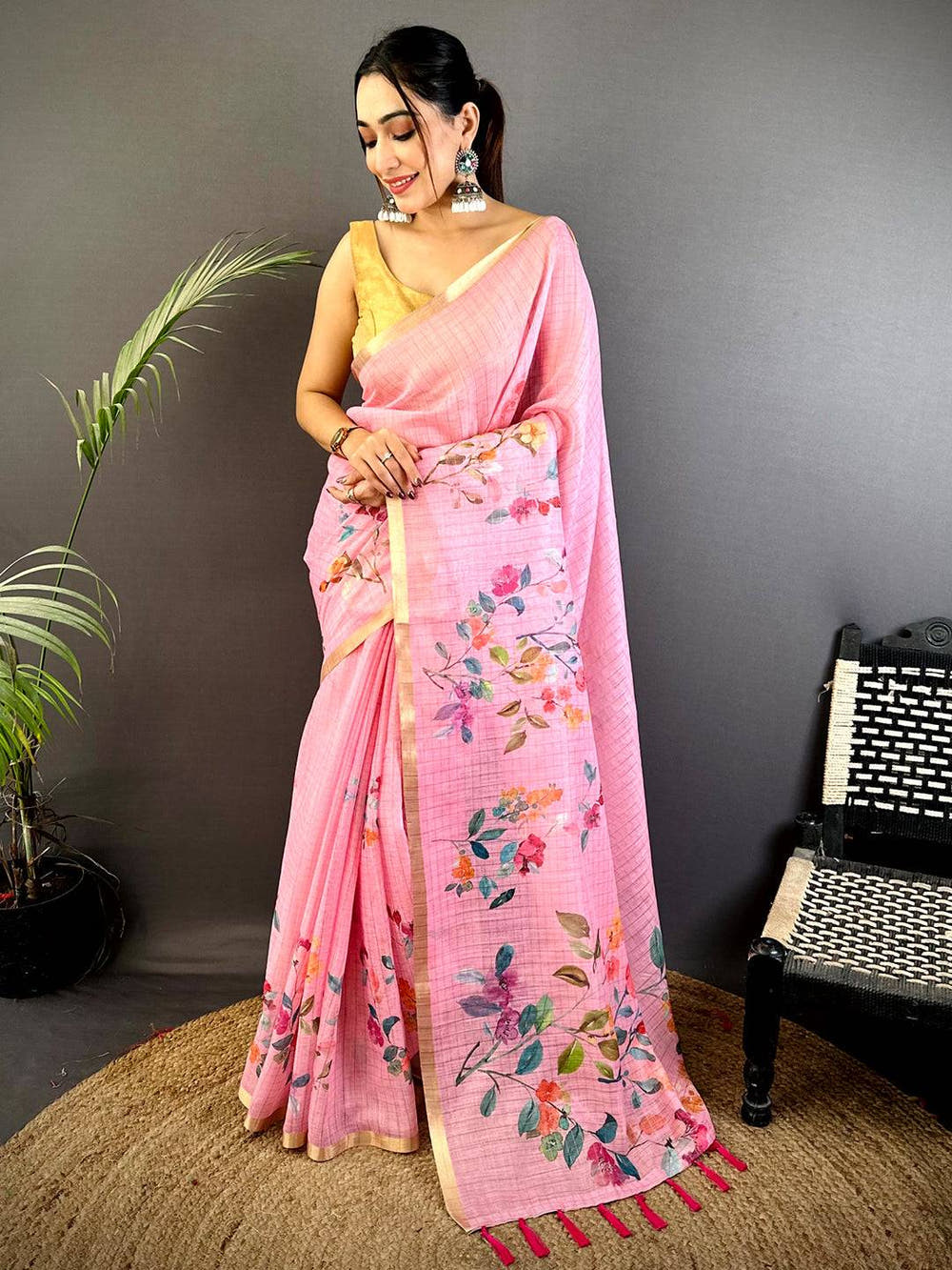 Pink Linen Chex Floral  Saree
