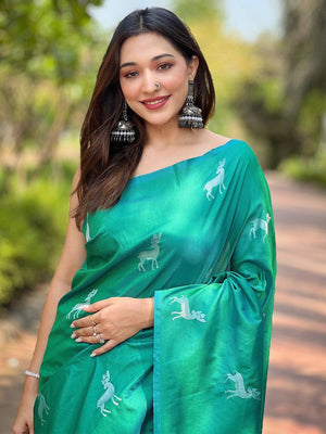 Green Soft Silk Saree With Postar Weaving Zari Pallu