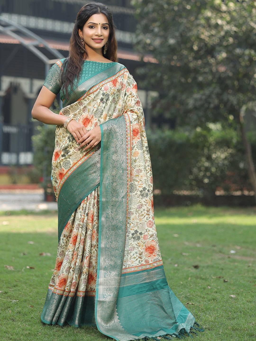 Sea Green Colour Phulkari Design Zari Weaving Pallu Saree - Luxe