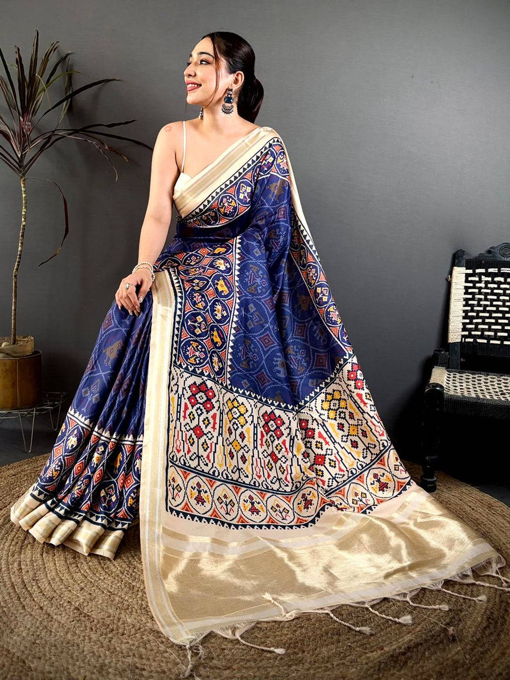 Navy Patola Border Kanchi Silk Saree