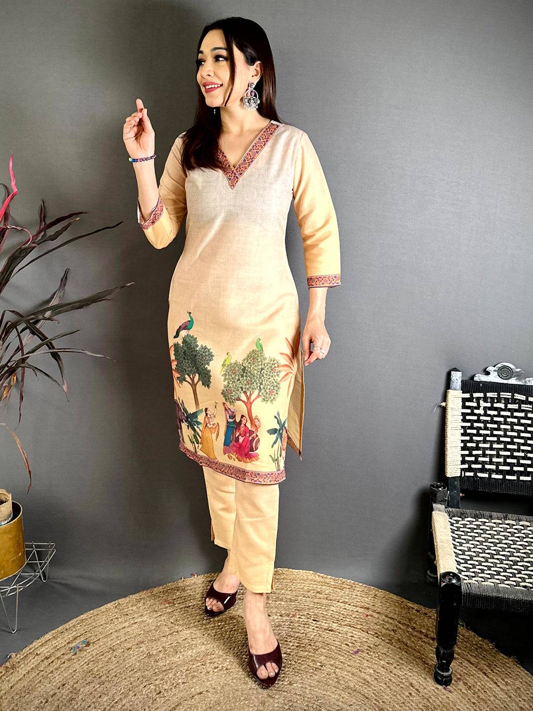 Elegant  Mughal  V  Neck  Kurti