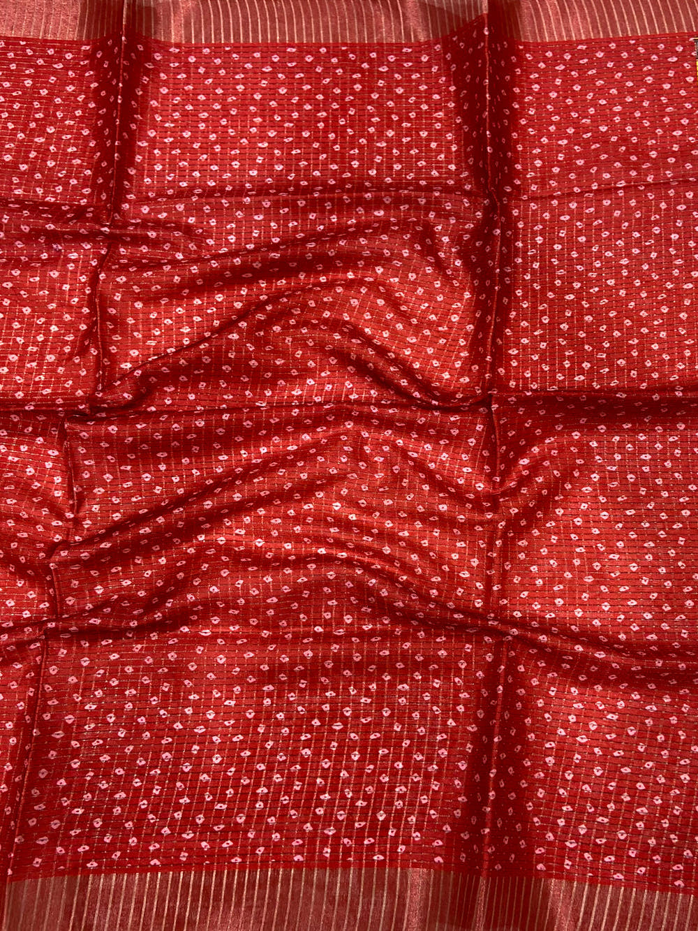 Elegant Silk Blend Bandhani Print Saree