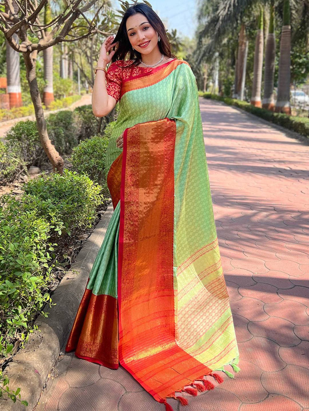 Pista Colour Kanjivaram Aura Soft Silk Saree With Broced Zari Blouse