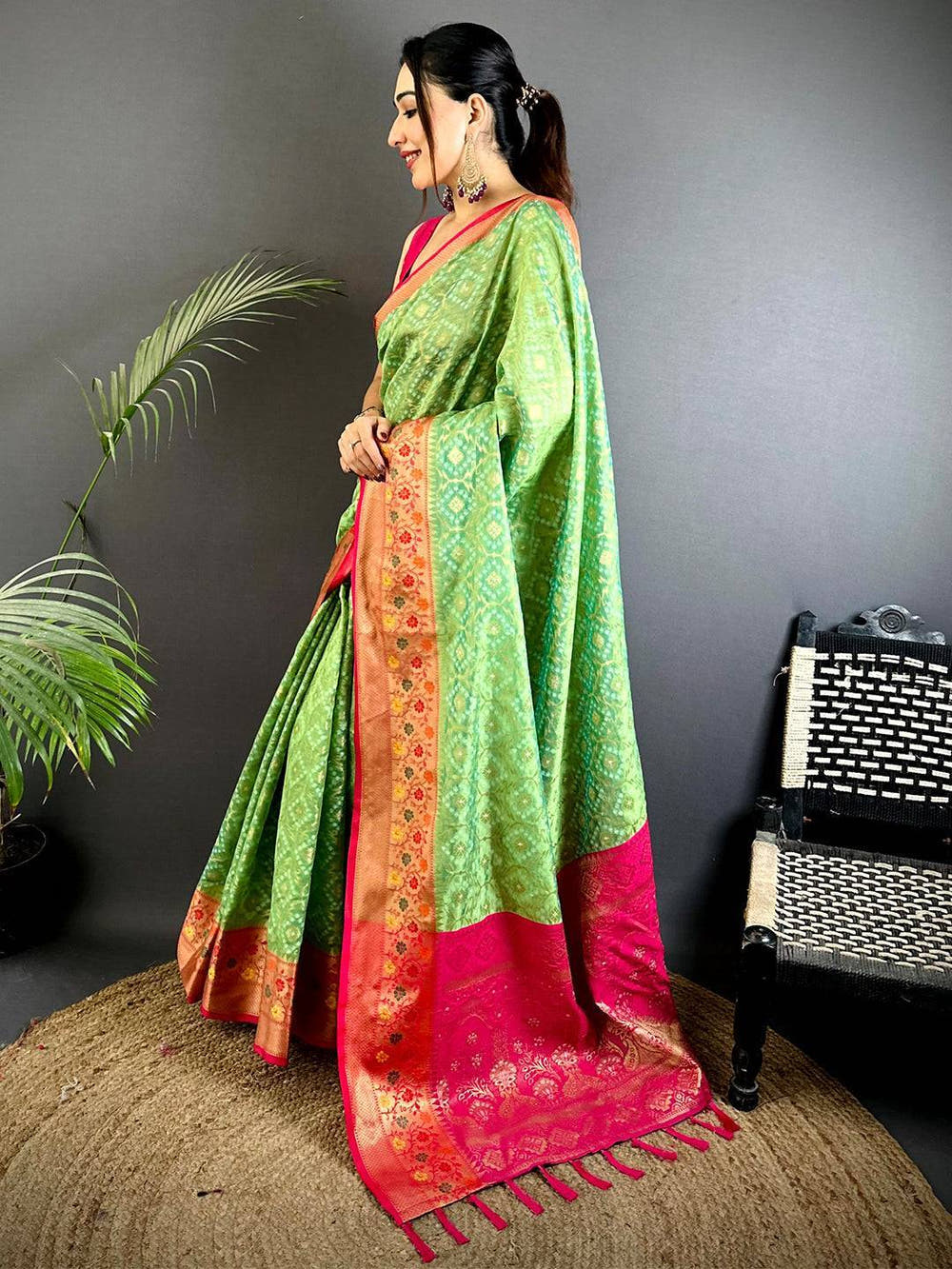 Green Banarasi Minakari Katan Silk Saree