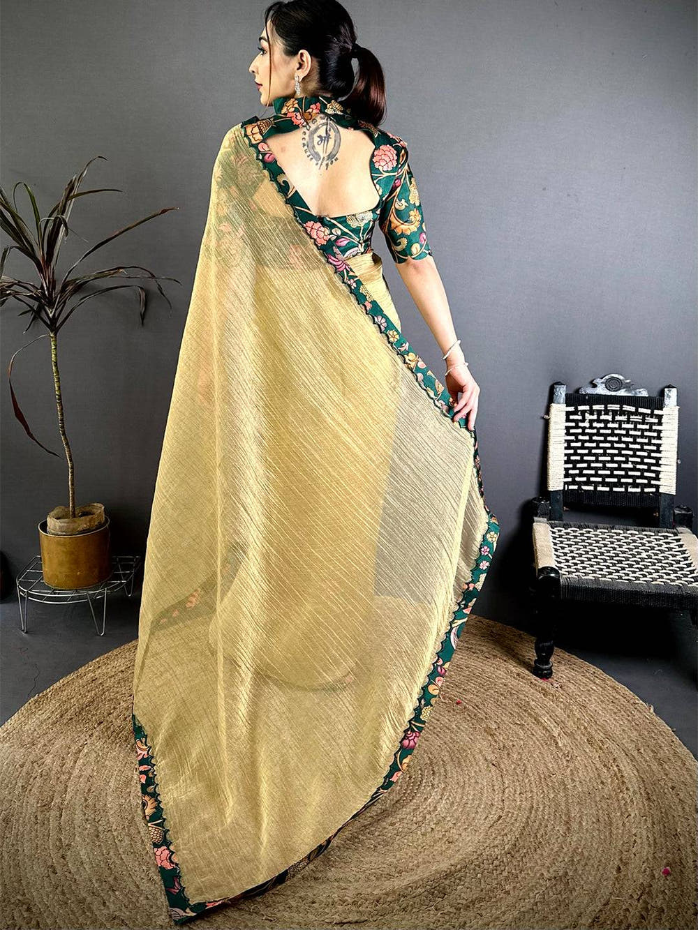 Opulent Contrast Printed Blouse Silk Saree