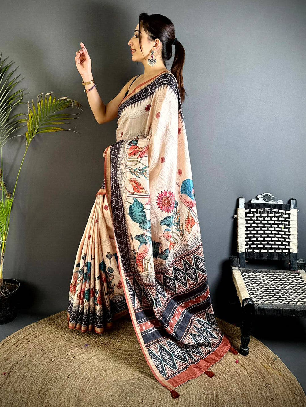 Regal Slub Ghicha Ikkat  Saree