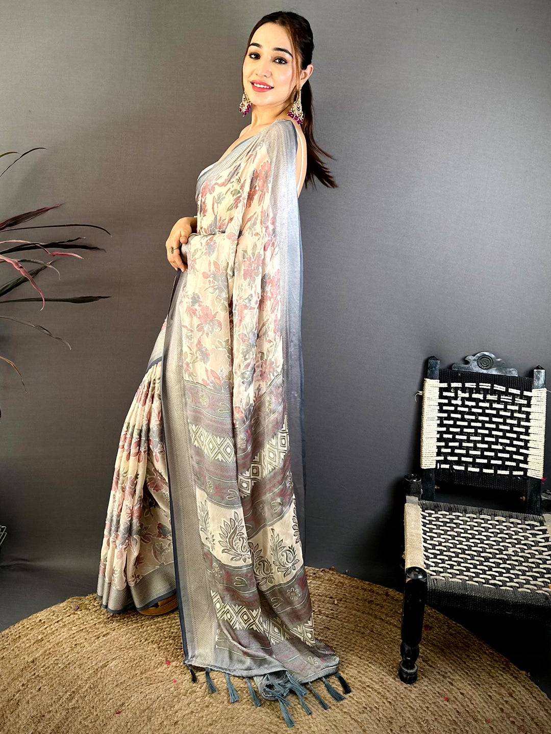 Exclusive Brasso Floral Weaving Saree