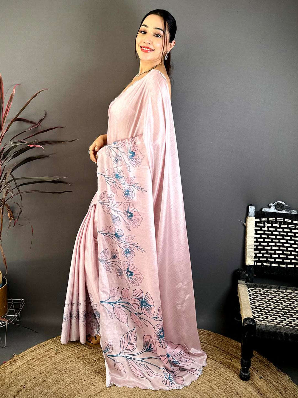 Royal Pastel Pink Floral Cutwork Saree