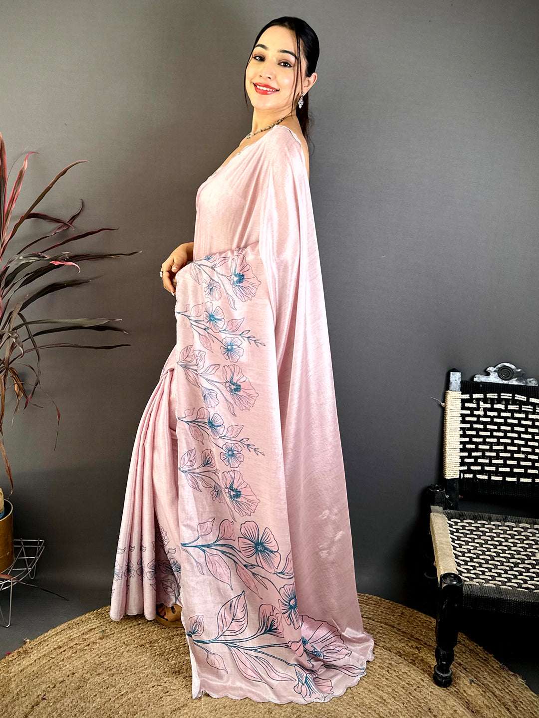 Royal Pastel Pink Floral Cutwork Saree