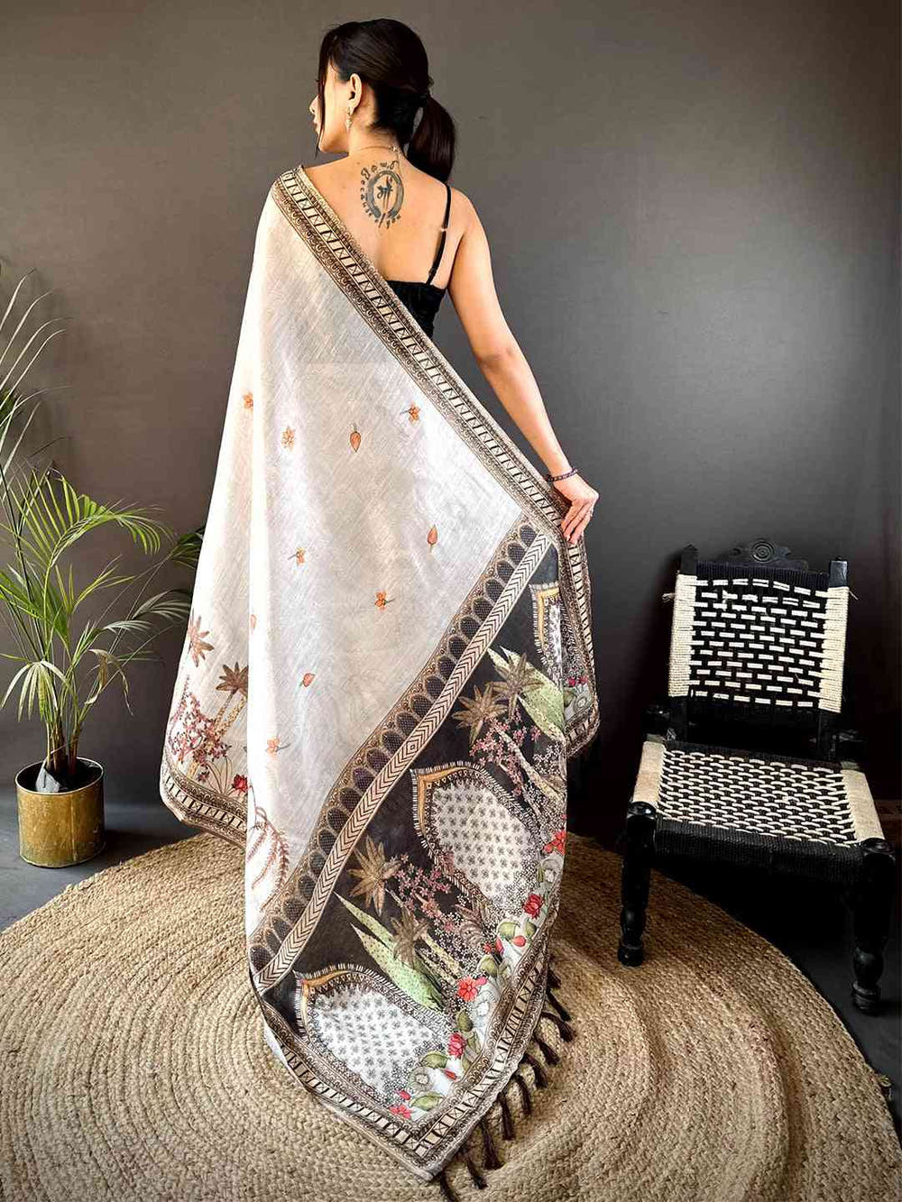 Grey Tissue Floral Leaf Print Saree