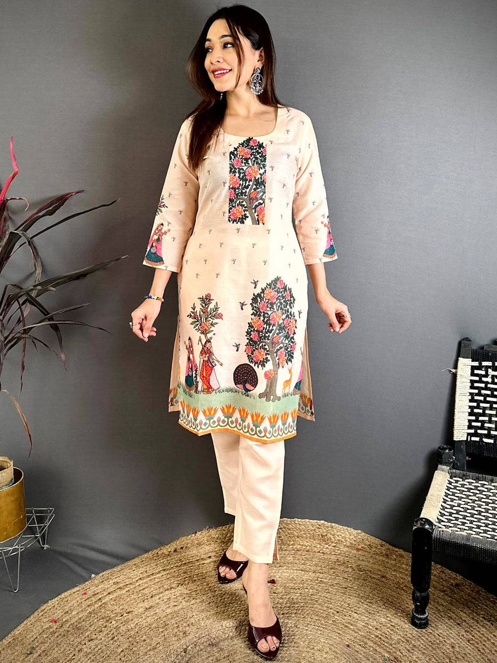 Royal  Mughal  Round  Neck  Kurti