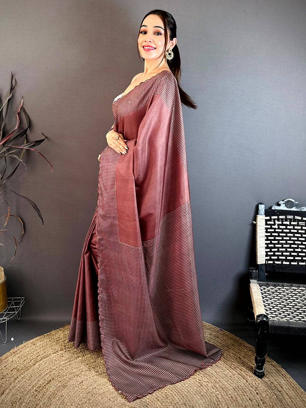 Classic Checks Pattern Tussar Saree