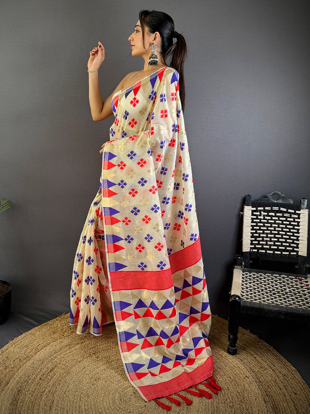 White Dhakai Jamdani Cotton Silk Saree